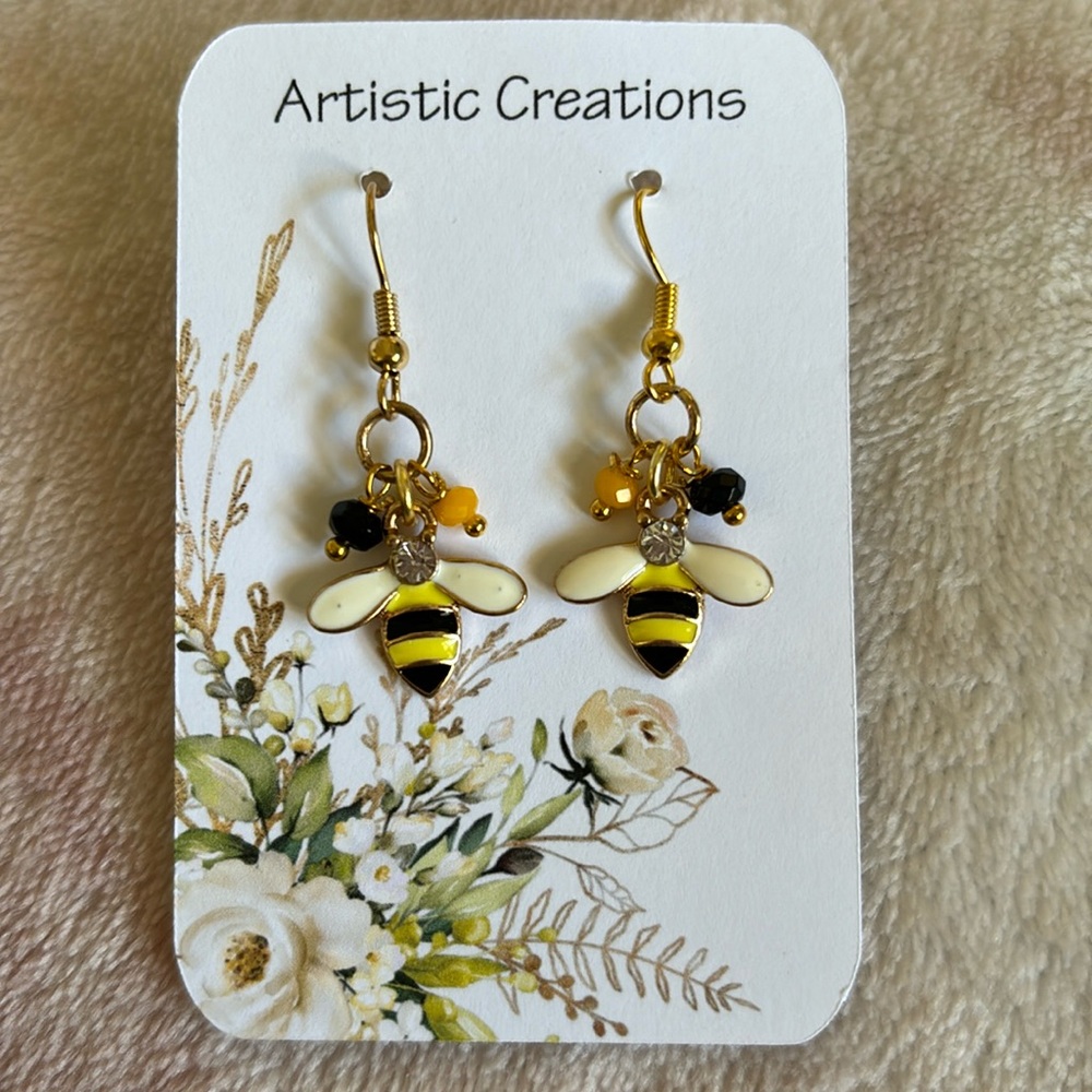 Bumble Bee Fashion French Wire Earrings NWT Handcrafted Artistic Creations 1.5”
